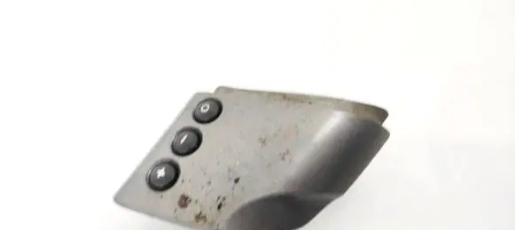 Steering wheel buttons/switches