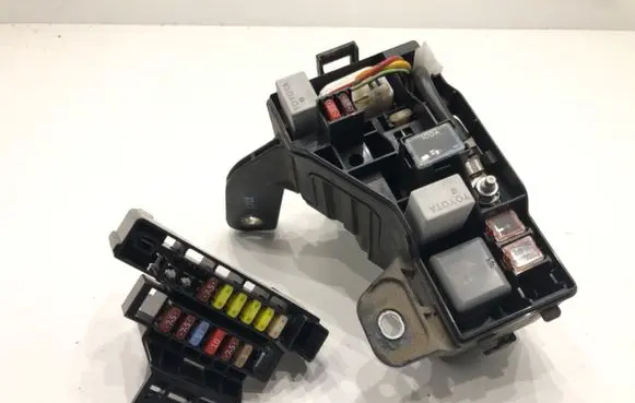 Fuse box set