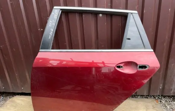 Mazda 6 Rear door
