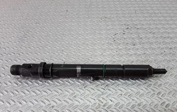 Audi A6 S6 C5 4B Fuel injector 059130201E 0432133836