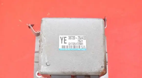 Suzuki SX4 Engine control unit/module ECU 38720-79J40