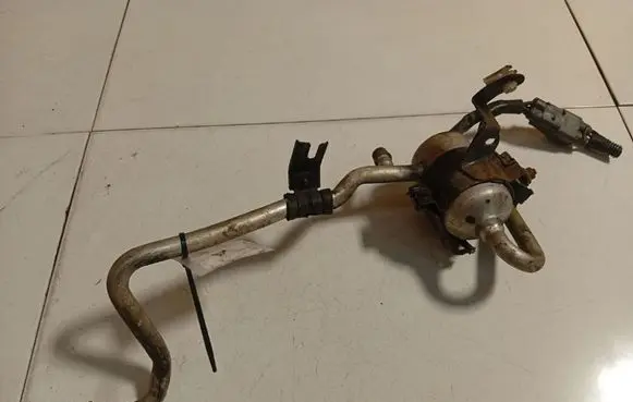 Toyota Corolla Verso AR10 Air conditioning (A/C) pipe/hose 