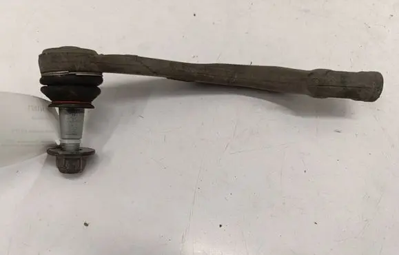 Nissan Qashqai J12 Steering tie rod end 