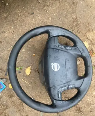 Volvo V70 Steering wheel