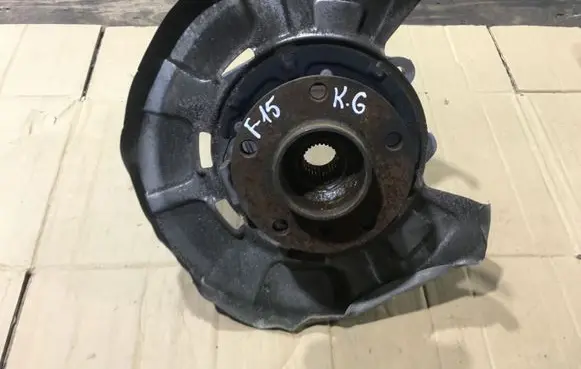 BMW X5 F15 Rear wheel hub 6877217