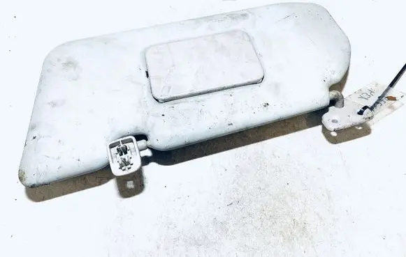 Nissan Almera Tino Sun visor