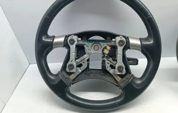 Mitsubishi Grandis Steering wheel 5628Z