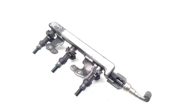 Nissan Note (E12) Fuel injectors set FBY11H0 H005819