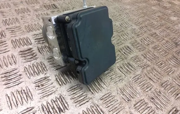 Nissan Juke II F16 ABS Pump 476607324r