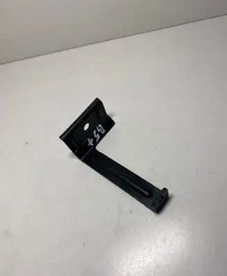 Volkswagen PASSAT B5.5 Battery bracket 8D2803123A