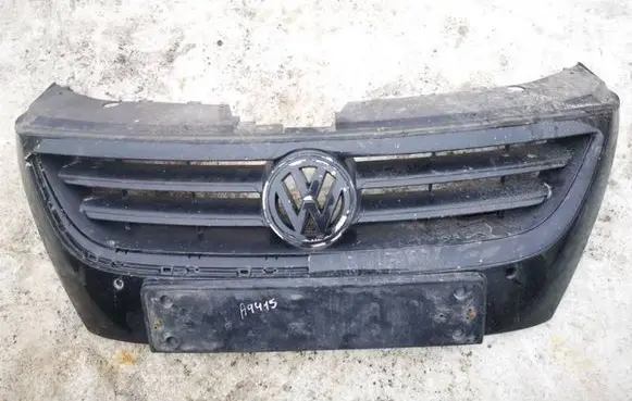 Volkswagen PASSAT CC Front grill 3c8853651