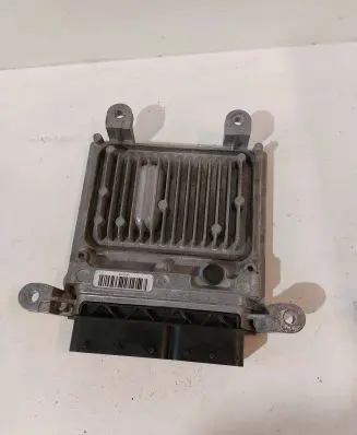 Mercedes-Benz E W212 Engine control unit/module A6519009102 28432463 A6519010602