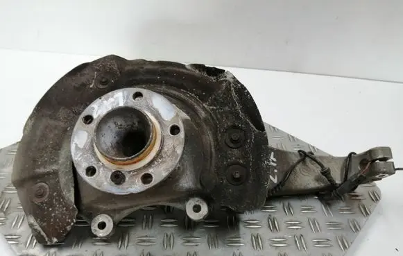BMW 5 F10 F11 Front wheel hub spindle knuckle