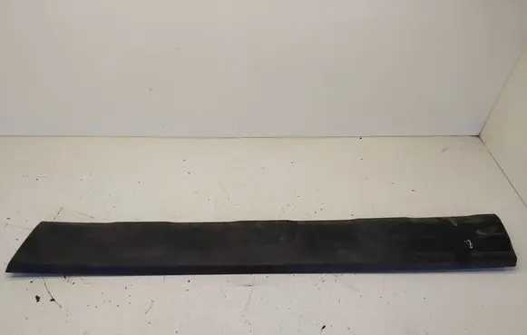Honda CR-V Front door trim (molding) 75312SWWE010M1
