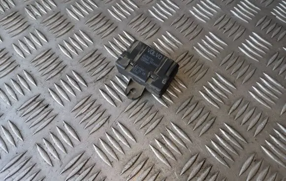 Volvo S80 Seat heating relay 30710791