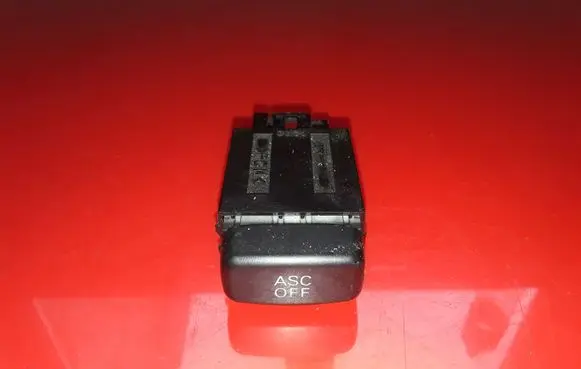 Mitsubishi Pajero Other switches/knobs/shifts 7D05