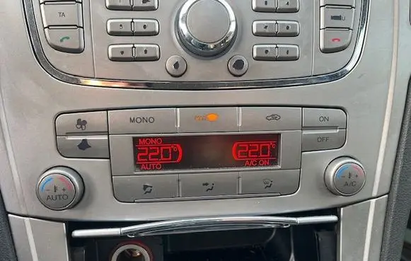 Ford Mondeo MK IV Air conditioning/heating control unit 