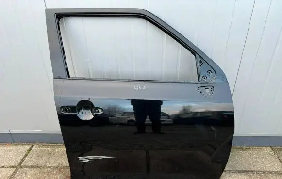 Suzuki Ignis Front door