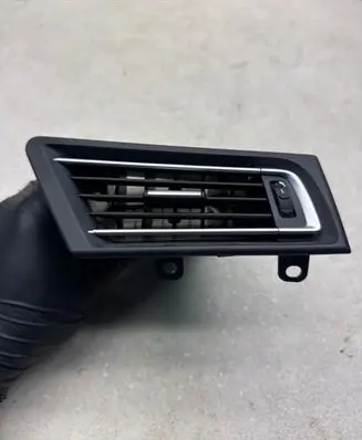 BMW 7 F01 F02 F03 F04 Dashboard side air vent grill/cover trim 0720608 F5911585808