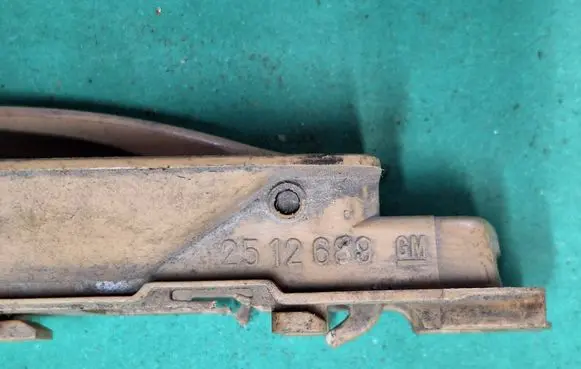 Opel Insignia A Front door interior handle 2512689