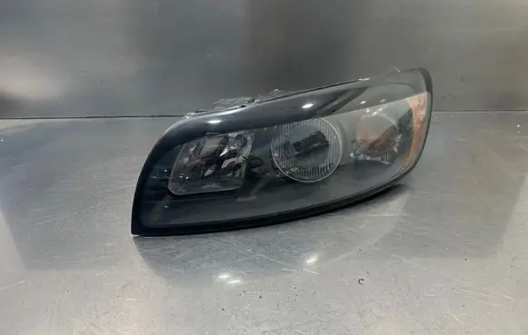 Volvo C30 Headlight/headlamp 31214537 LE05A6138 0301232201
