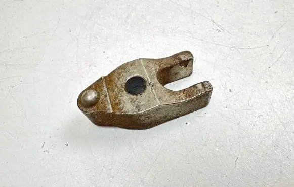 Toyota Urban Cruiser (XP110) Fuel Injector clamp holder