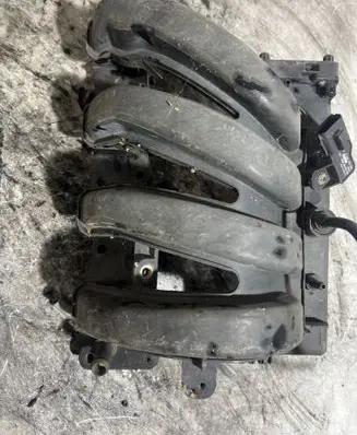 Ford Mondeo Mk III Intake manifold M738A