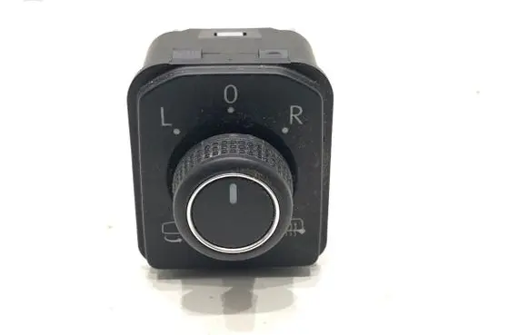 Volkswagen PASSAT B8 Wing mirror switch 3G0959565C