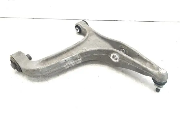 Maserati Ghibli Front lower control arm/wishbone 06700071800