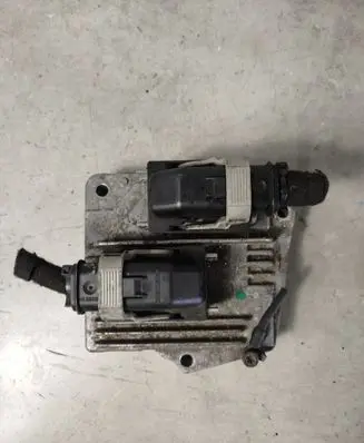 Opel Astra J Engine control unit/module 55562549