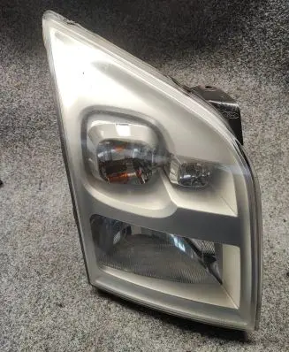 Ford Transit Headlight/headlamp 6C1113W029 10090748