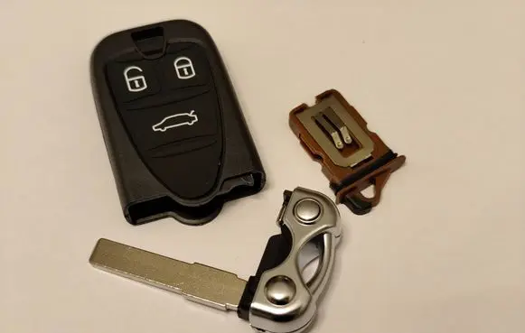 Alfa Romeo 159 Ignition key/card 