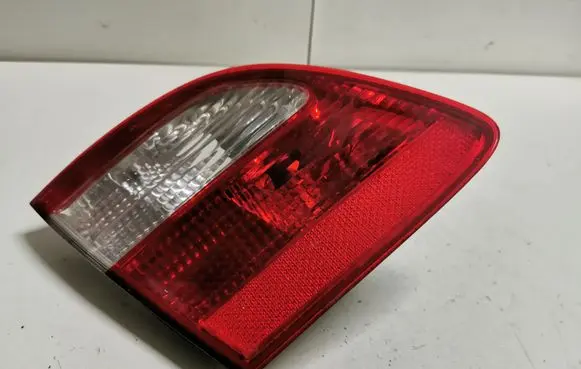 Mercedes-Benz E W211 Tailgate rear/tail lights A2118201364