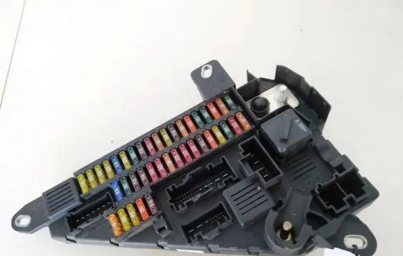 BMW 5 E60 E61 Fuse box set 6906619 6906619-01