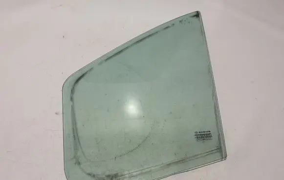 Renault Trafic III (X82) Front door vent window glass four-door 802638594R