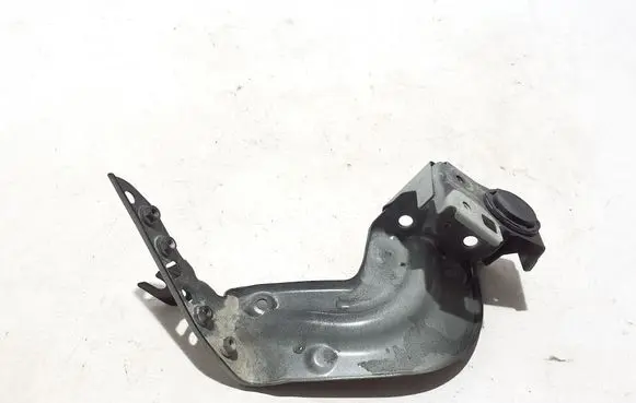 Volvo EX30 Fender mounting bracket 8893257901