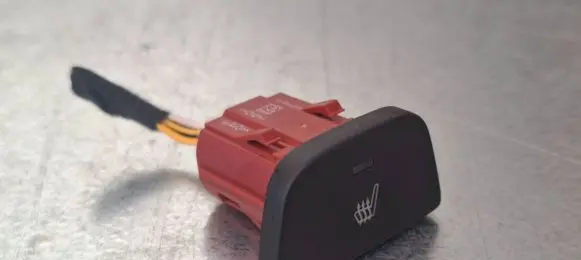 Opel Astra K Seat heating switch 39011043
