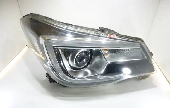 Subaru Forester SJ Headlight/headlamp 