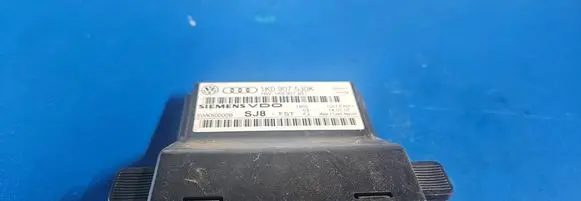Volkswagen Golf V Gateway control module 1k0907530k