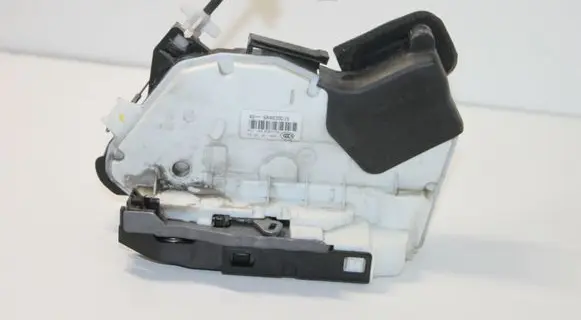 Volkswagen Polo VI Rear door lock 6R4839015