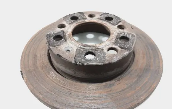Volkswagen Touran I Rear brake disc