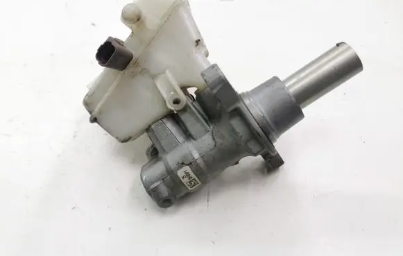 Peugeot 308 Master brake cylinder 03350890841 03350890831
