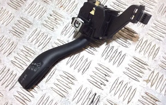Audi A3 S3 A3 Sportback 8P Indicator stalk 8P0953513C