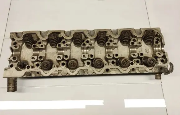 Mercedes-Benz E W124 Other cylinder head part 1030162001