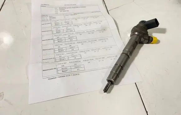 Volkswagen Sharan Fuel injector 0445110369 03L130277J
