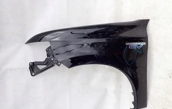 Mitsubishi Outlander Fender