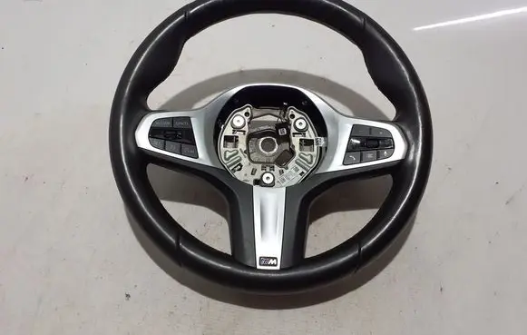 BMW 1 F40 Steering wheel 8746675