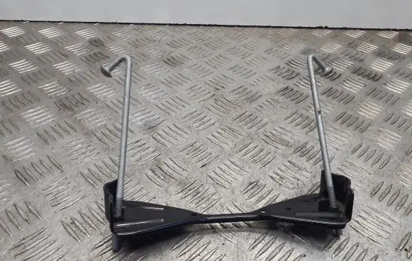 Infiniti Q70 Y51 Battery bracket 