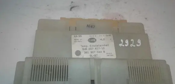Volkswagen Golf IV Climate control unit 3B1907044B 5HB00761710