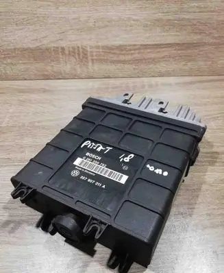 Volkswagen PASSAT B3 Engine control unit/module ECU 357907311A 0261200752